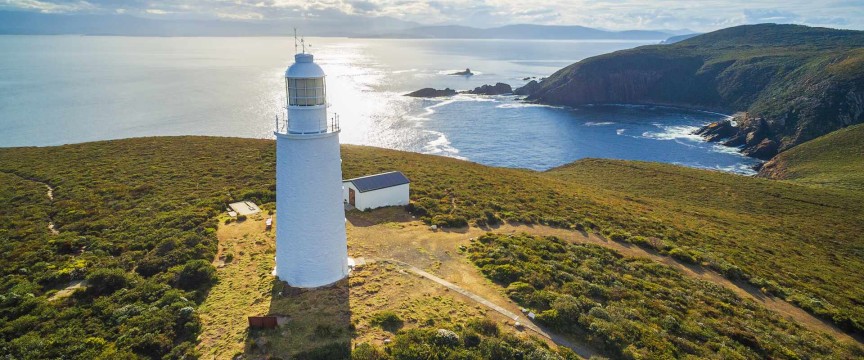 Heritage Gardens, Art & Tastes of Tasmania with Bruny Island